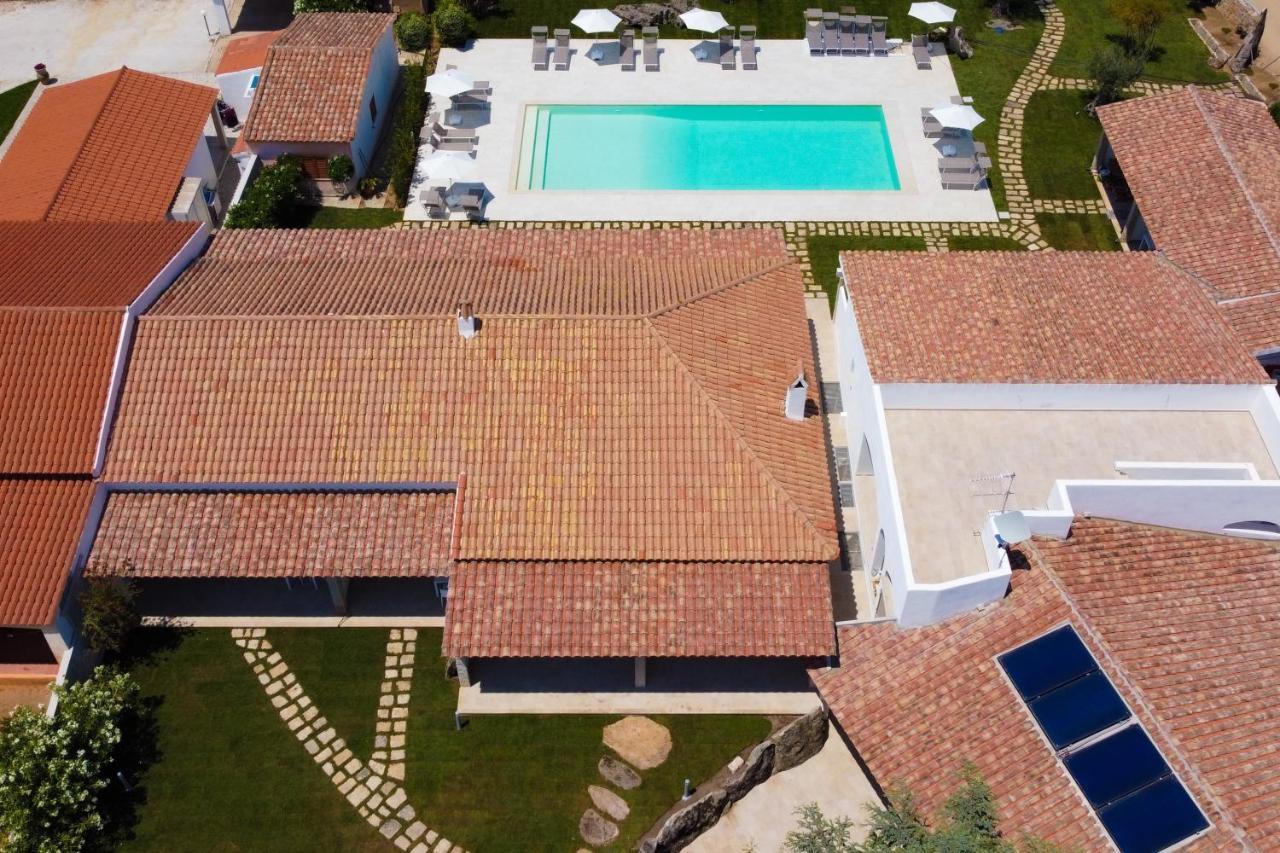 La Corte Di Pulicinu Baja Sardinia Exteriör bild