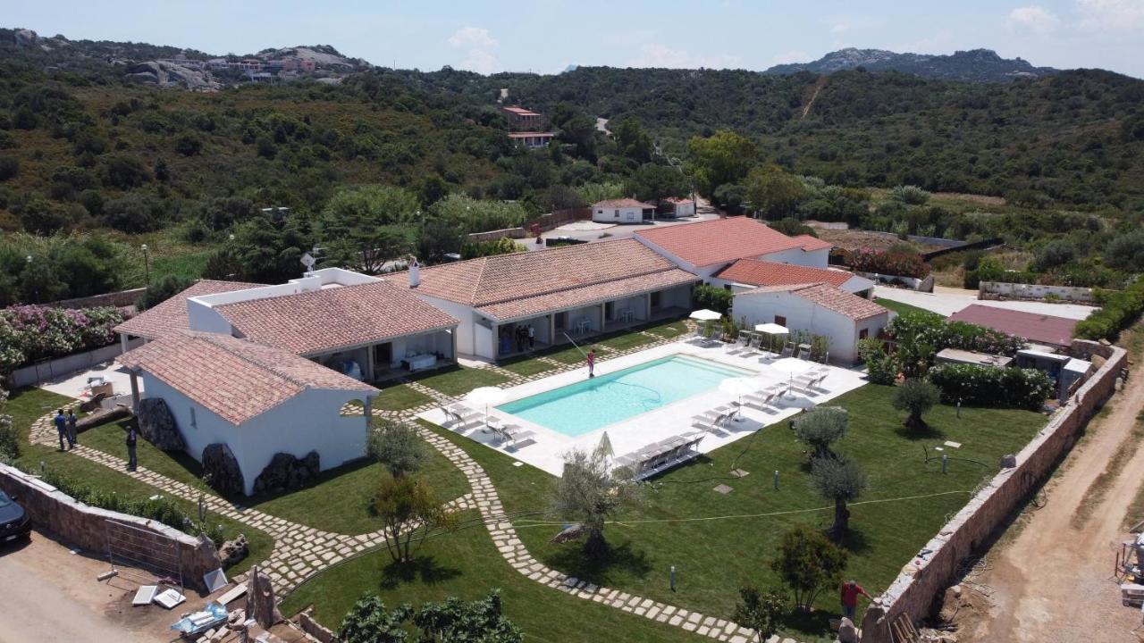 La Corte Di Pulicinu Baja Sardinia Exteriör bild